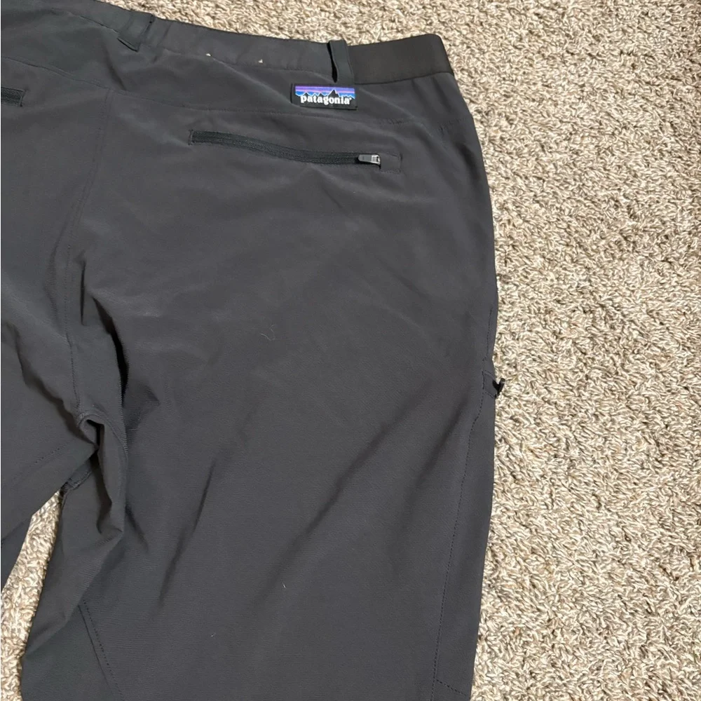 Patagonia Men's Black Joggers - Picture 4 of 8